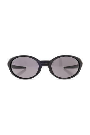 Oakley 